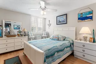 110 Half Moon Cir, Hypoluxo, FL 33462 - Photo 18