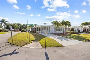 3801 Honeysuckle Ct, Port Saint Lucie, FL 34952 - Photo 2