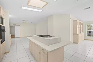 3801 Honeysuckle Ct, Port Saint Lucie, FL 34952 - Photo 12