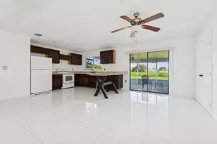 2009 SE Hideaway Cir, Port Saint Lucie, FL 34952 - Photo 6