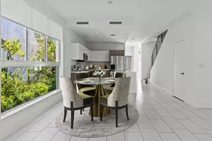 2461 NE 135th St, North Miami, FL 33181 - Photo 8