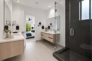 2461 NE 135th St, North Miami, FL 33181 - Photo 16