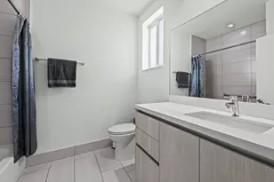 2461 NE 135th St, North Miami, FL 33181 - Photo 16