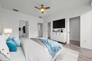 2461 NE 135th St, North Miami, FL 33181 - Photo 16