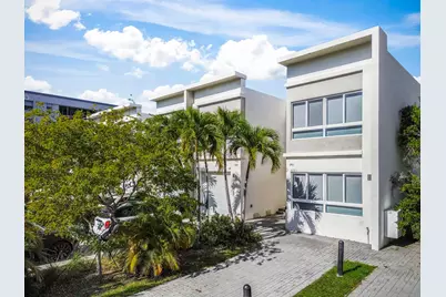 2461 NE 135th Street, North Miami, FL 33181 - Photo 2
