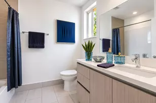 2461 NE 135th St, North Miami, FL 33181 - Photo 12