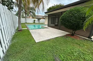 3291 SW 4th St, Deerfield Beach, FL 33442 - Photo 26