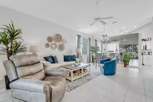 2235 Sapphire Cir, West Palm Beach, FL 33411 - Photo 16