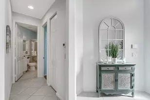 2235 Sapphire Cir, West Palm Beach, FL 33411 - Photo 8