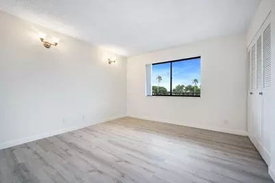 7770 Tahiti Lane #405, Lake Worth, FL 33467 - Photo 12
