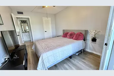 81 Markham E, Deerfield Beach, FL 33442 - Photo 30