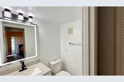 81 Markham E, Deerfield Beach, FL 33442 - Photo 28