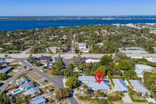 443 SE Dolphin Dr, Stuart, FL 34996 - Photo 34