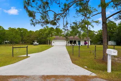 13929 150th Court N, Jupiter, FL 33478 - Photo 1