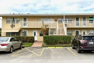 119 Berkshire F, West Palm Beach, FL 33417 - Photo 2