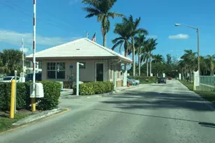 119 Berkshire F, West Palm Beach, FL 33417 - Photo 22