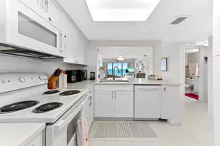 10152 S Ocean Dr, Jensen Beach, FL 34957 - Photo 10
