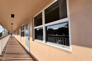 210 Somerset K, West Palm Beach, FL 33417 - Photo 10