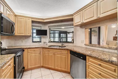 5851 Parkwalk Drive, Boynton Beach, FL 33472 - Photo 36