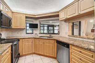 5851 Parkwalk Dr, Boynton Beach, FL 33472 - Photo 36