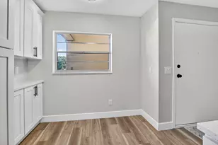 23247 Barwood Ln N, Boca Raton, FL 33428 - Photo 10