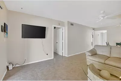 265 SE 10th Street #11c, Deerfield Beach, FL 33441 - Photo 14