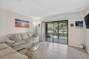 265 SE 10th St, Deerfield Beach, FL 33441 - Photo 12