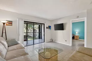 265 SE 10th St, Deerfield Beach, FL 33441 - Photo 10