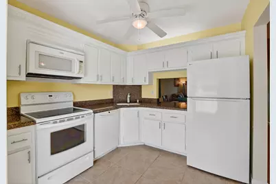 265 SE 10th Street #11c, Deerfield Beach, FL 33441 - Photo 16
