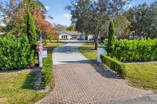 8218 S Elizabeth Ave, Palm Beach Gardens, FL 33418 - Photo 10