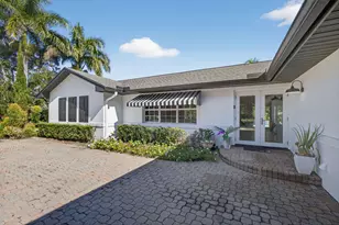 8218 S Elizabeth Ave, Palm Beach Gardens, FL 33418 - Photo 2