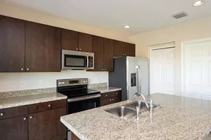 2621 NW Treviso Cir, Port Saint Lucie, FL 34986 - Photo 6