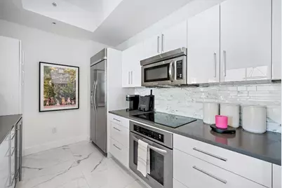 550 Okeechobee Boulevard #Uph-03, West Palm Beach, FL 33401 - Photo 2