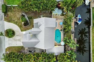 9363 SE Cove Point St, Tequesta, FL 33469 - Photo 2