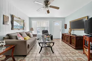 2105 Worthington Rd, West Palm Beach, FL 33409 - Photo 10