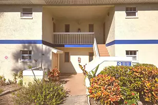 1524 SE Royal Green Cir, Port Saint Lucie, FL 34952 - Photo 2