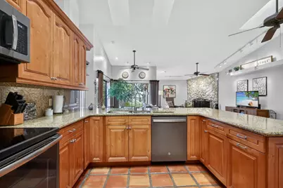 560 Juniper Place, Wellington, FL 33414 - Photo 36
