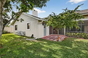 560 Juniper Pl, Wellington, FL 33414 - Photo 60