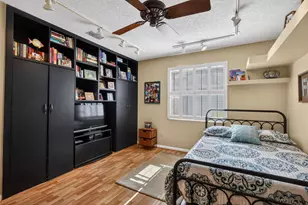 560 Juniper Pl, Wellington, FL 33414 - Photo 10