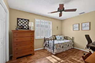 560 Juniper Pl, Wellington, FL 33414 - Photo 12