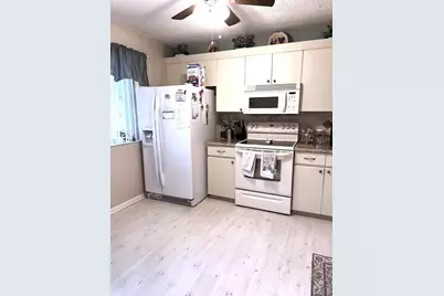 6698 10th Avenue N #106, Lake Worth, FL 33467 - Photo 10