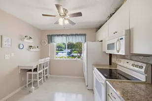 6698 10th Ave N, Lake Worth, FL 33467 - Photo 10