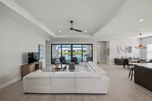 12433 SW Crystal Cv Dr, Port Saint Lucie, FL 34987 - Photo 10