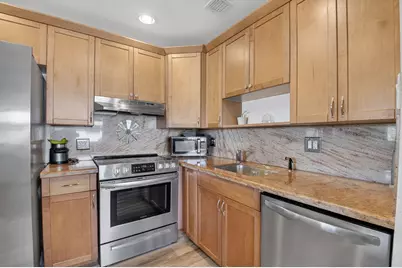 170 Valencia H, Delray Beach, FL 33446 - Photo 8