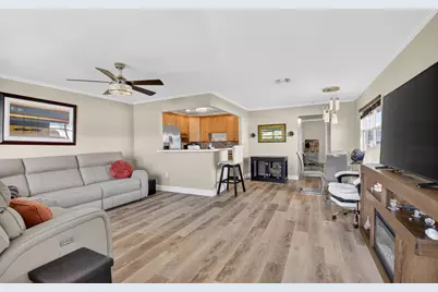 170 Valencia H, Delray Beach, FL 33446 - Photo 6