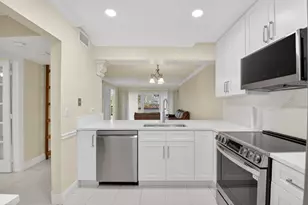 159 NW 70th St, Boca Raton, FL 33487 - Photo 4