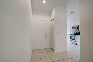 3 Fawlkland Cir, Boynton Beach, FL 33426 - Photo 6