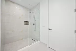 220 Lake Shore Dr, Lake Park, FL 33403 - Photo 12