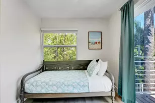 218 NE 10th St, Delray Beach, FL 33444 - Photo 18