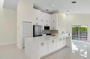 17277 Hampton Blvd, Boca Raton, FL 33496 - Photo 4